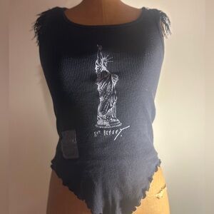 Vintage 90s Y2K Betsey Johnson Statue of Liberty NYC tank top size Small stretch